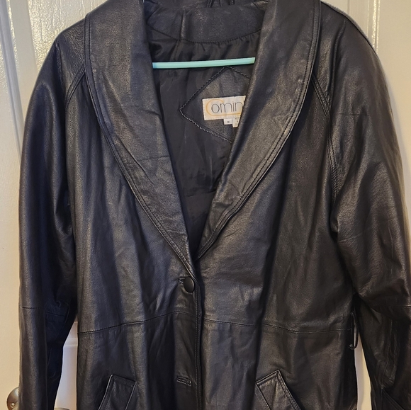 Women's Vintage COMINT Sleek Black Leather Jacket - Picture 2 of 14